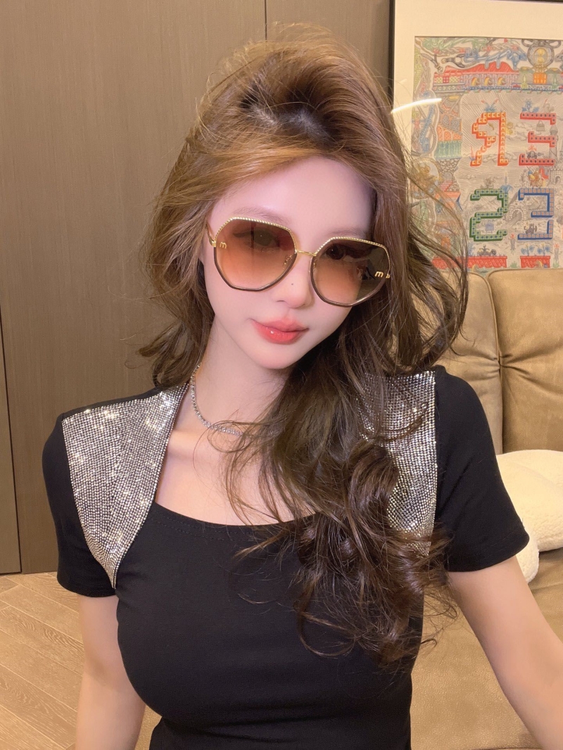 Miu miu Sunglasses